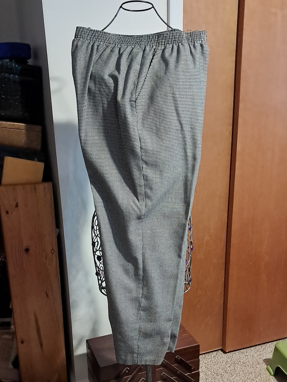 Covington Black & White Mini Check Elastic-Waist Chinos
